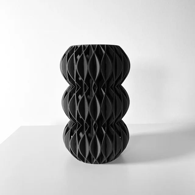 Modern 3D Printed Revan Vase – Matte Black PETG/PLA Sculptural Home Décor