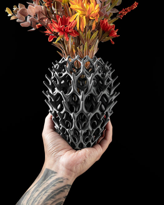 Invader Flower Vase 01 - LayerCraftLab