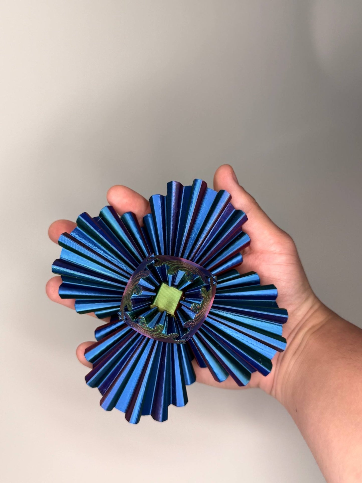 GearSphere – Mechanical Fidget Ball with Spinning Gears - LayerCraftLab