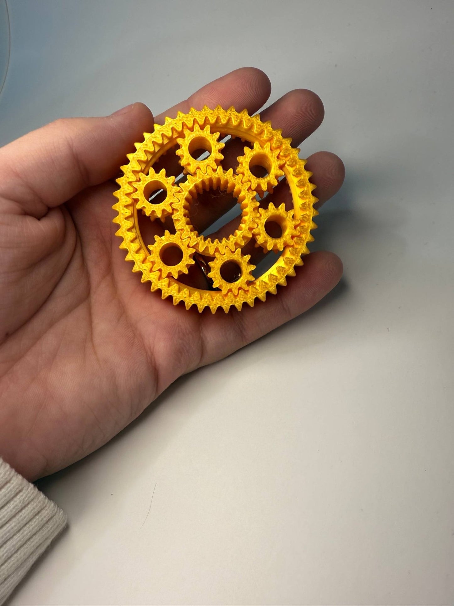 GearSpin Fidget Toy – 3D Printed Mechanical Spinner - LayerCraftLab