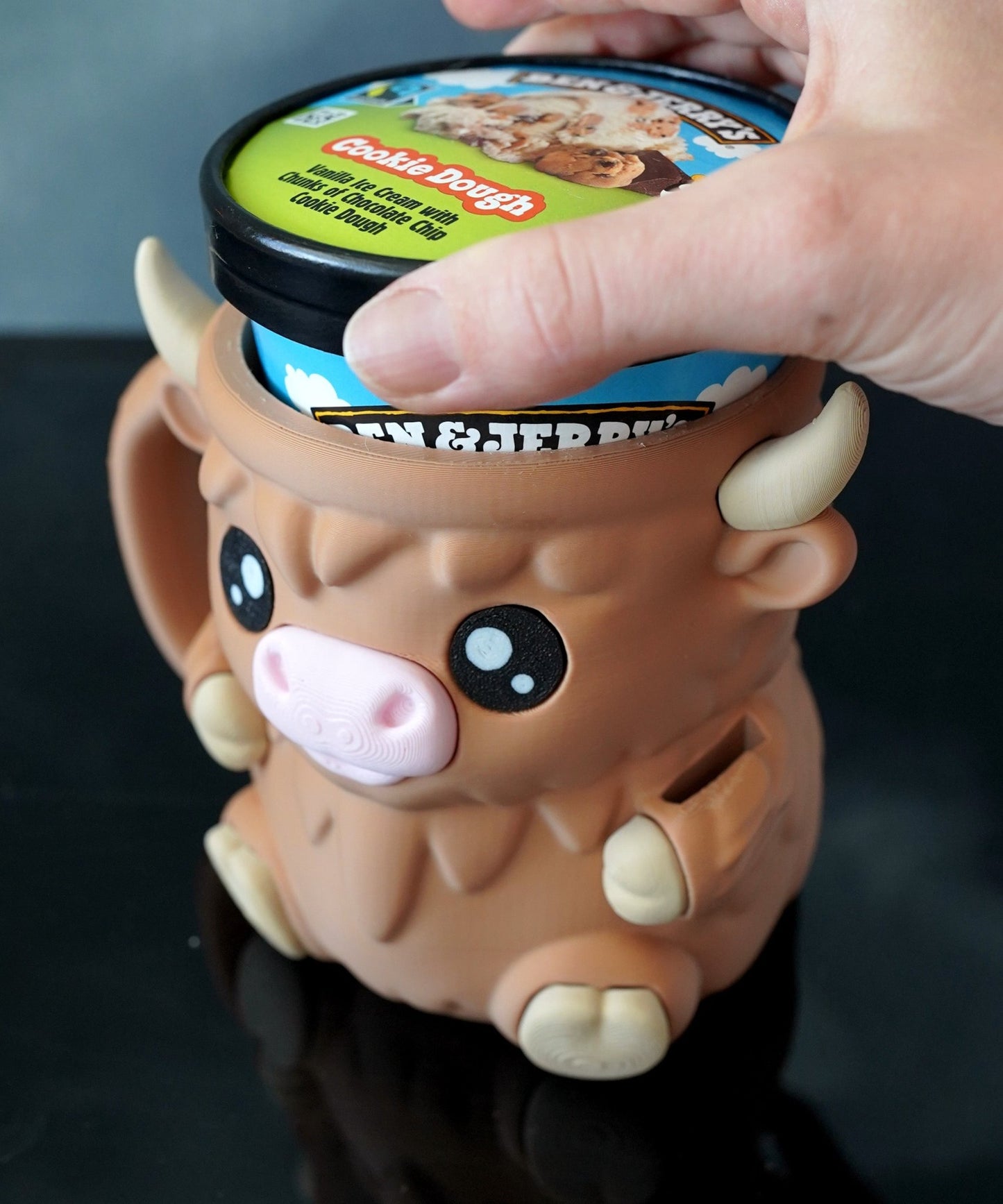 Highland Cow Ice Cream Pint Holder – Cute 3D Printed Cow Mug with Spoon Slots - LayerCraftLab