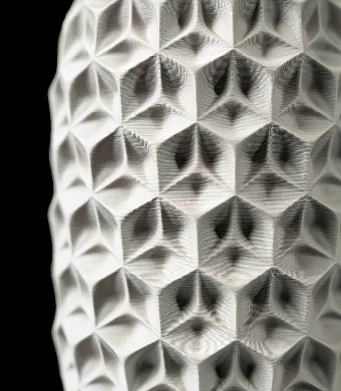 WOW-Factor Trihex Vase  Bold 3D Printed Eco Art for Flowers & Décor