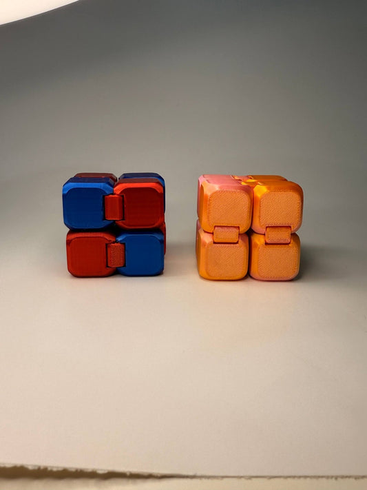 InfinityCube – 3D Printed Endless Motion Fidget Toy - LayerCraftLab