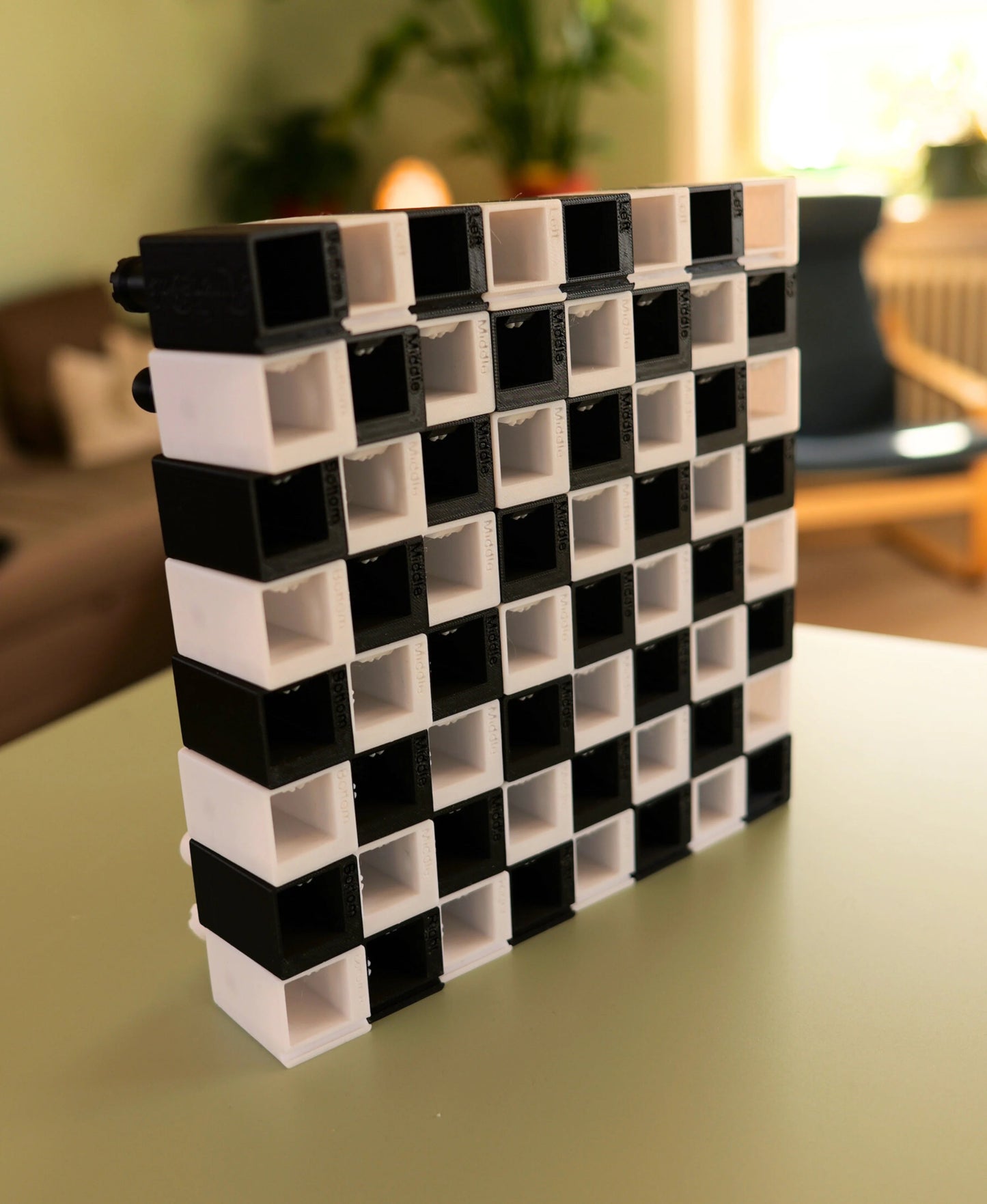 Twisty Chess – Isometric 3D Chess Set by Ruven Bals - LayerCraftLab